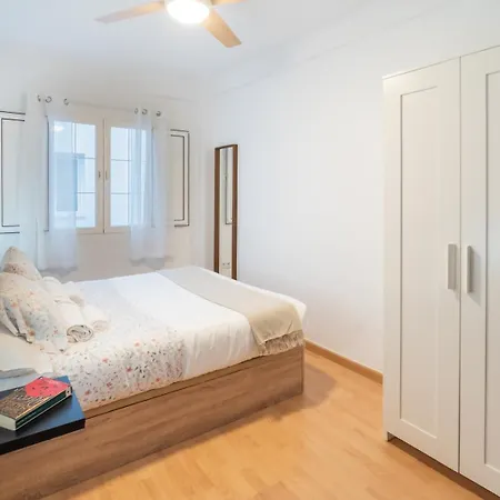 A 15 Minutos De La Juderia Con Parking