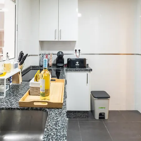 Apartament A 15 Minutos De La Juderia Con Parking *