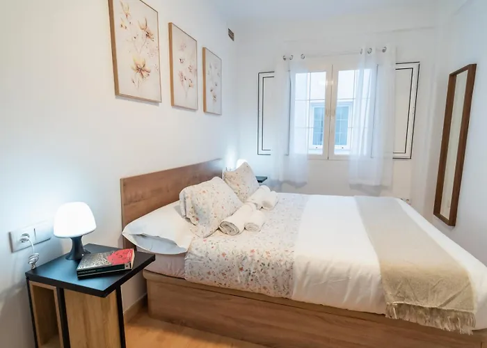 A 15 Minutos De La Juderia Con Parking Apartament