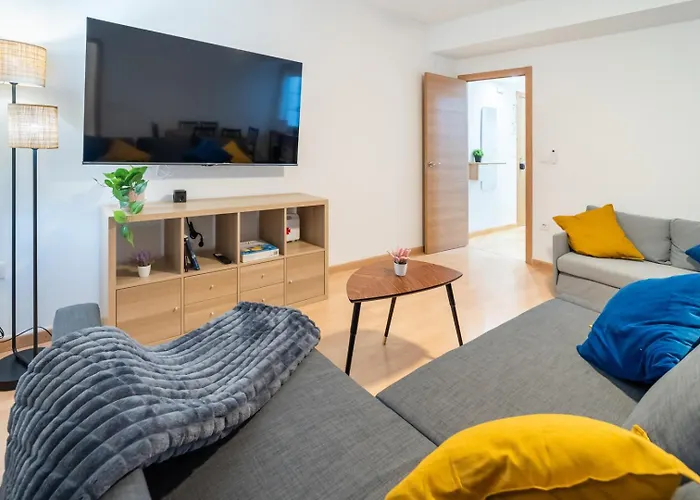 A 15 Minutos De La Juderia Con Parking Kordoba