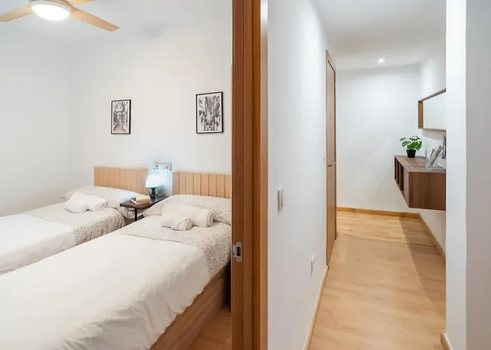 A 15 Minutos De La Juderia Con Parking Kordoba