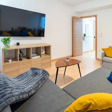 A 15 Minutos De La Juderia Con Parking Cordoba