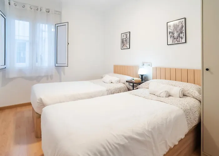 A 15 Minutos De La Juderia Con Parking Cordoba